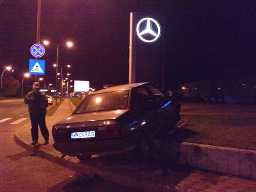 FOTO: Accident giratoriu Real